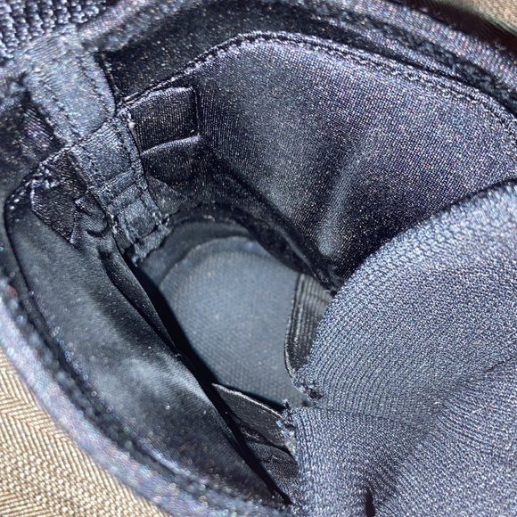 Size 11 Tactical Boot. Very lightweight and comfortable. Lightly Worn. Black. - Picture 4 of 4